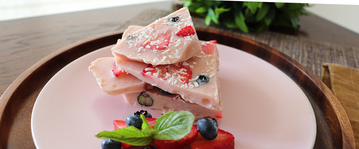 Yoghurt barks con natural berries